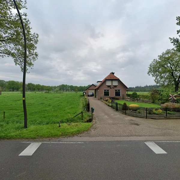 Straatbeeld van Nunspeterweg 101a, 8075AB Elspeet
