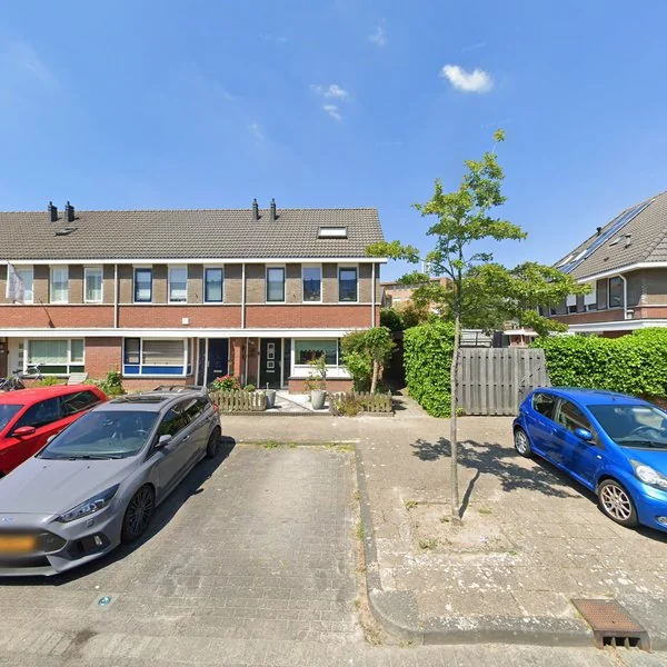 Straatbeeld van Octaafstraat 2, 3223PE Hellevoetsluis