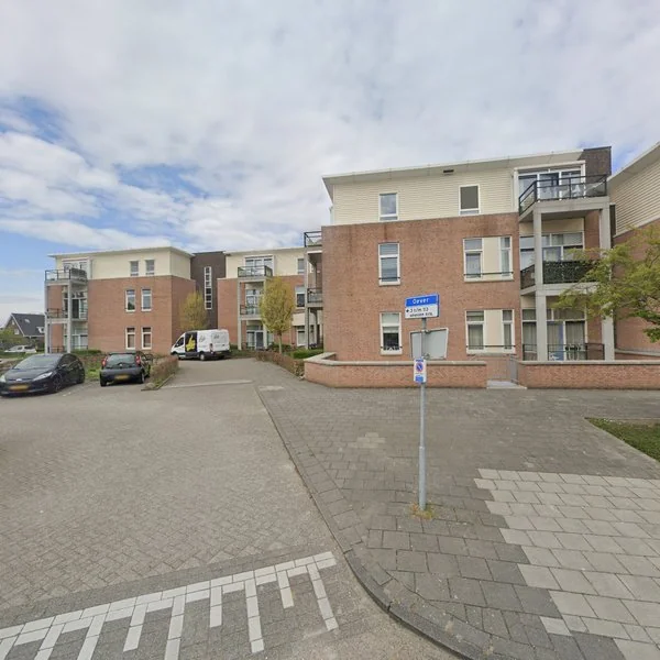 Straatbeeld van Oever 95, 3232GN Brielle