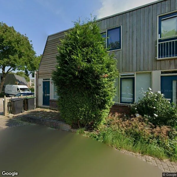 Straatbeeld van Oevergriend 51, 1356EC Almere