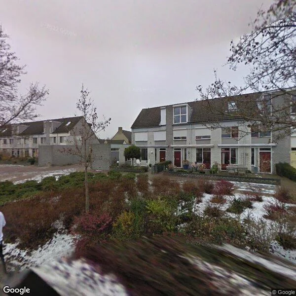Straatbeeld van Oeverwal 16, 5301ZX Zaltbommel