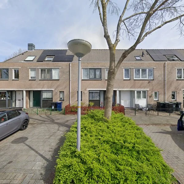 Straatbeeld van Okapistraat 32, 1338JW Almere