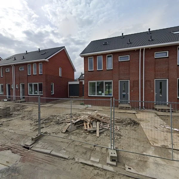 Straatbeeld van Oldenhuisstraat 25, 9792PL Ten Post