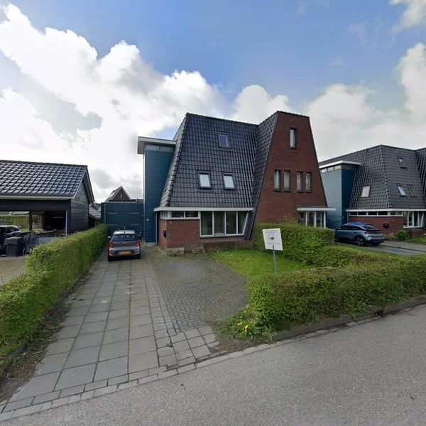 Straatbeeld van Oldörpsterweg 1B, 9981NL Uithuizen