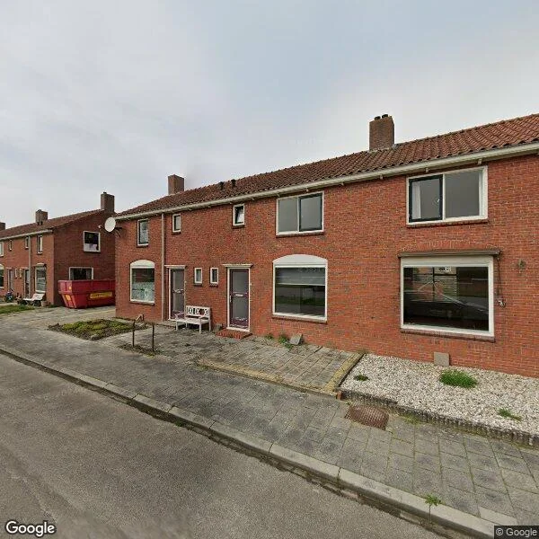 Straatbeeld van Ommelandenweg 7, 9981GK Uithuizen