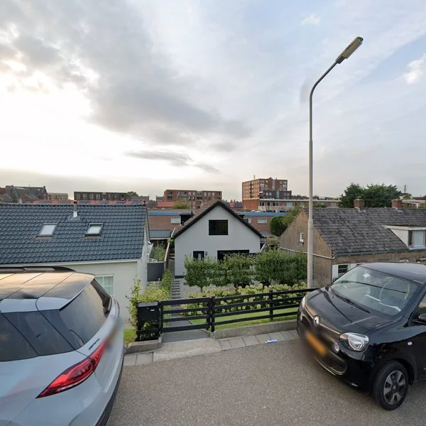 Straatbeeld van Onder de Waal 19, 2931AP Krimpen aan de Lek