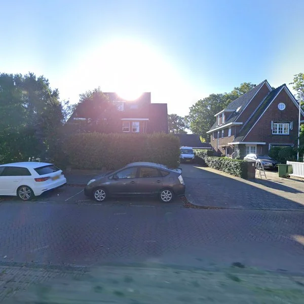 Straatbeeld van Oosteinde 180, 2272AH Voorburg
