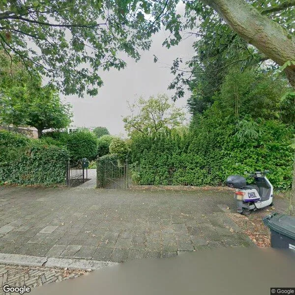 Straatbeeld van Oosteinde 51, 2271EC Voorburg