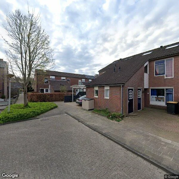 Straatbeeld van Oostercluft 472, 8332DS Steenwijk