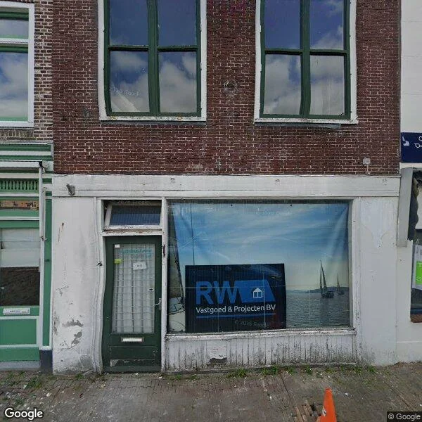Straatbeeld van Oostkade 50a, 3221AK Hellevoetsluis
