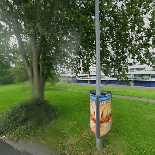 Straatbeeld van Oostmaaslaan 530, 3063DH Rotterdam