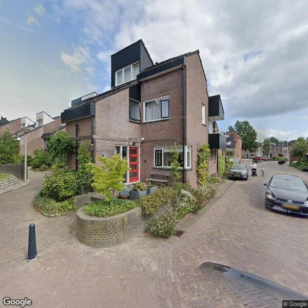 Straatbeeld van Oostwal 83, 7571DG Oldenzaal