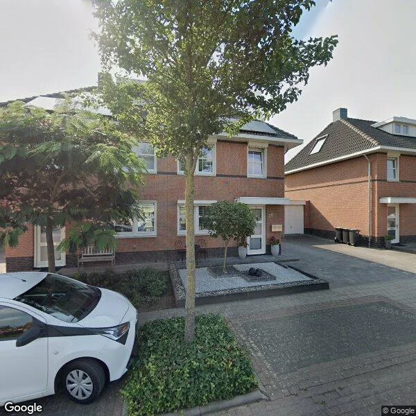 Straatbeeld van Op de Maalberg 28, 6042LX Roermond