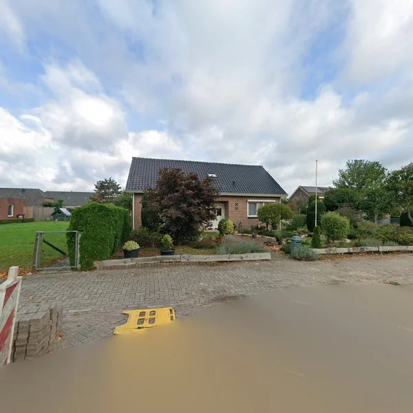 Straatbeeld van Op den Dam 4a, 7045BC Azewijn