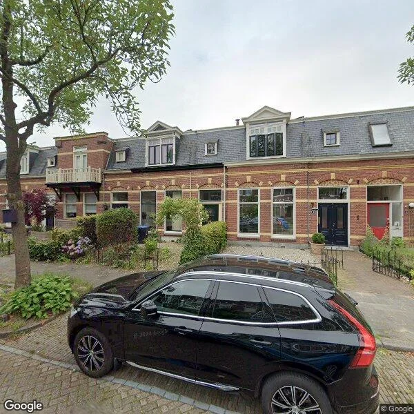 Straatbeeld van Oranje-Nassaustraat 12, 8933BR Leeuwarden
