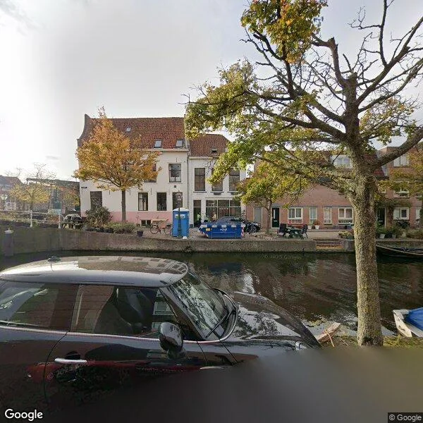 Straatbeeld van Oranjegracht 2, 2312SJ Leiden