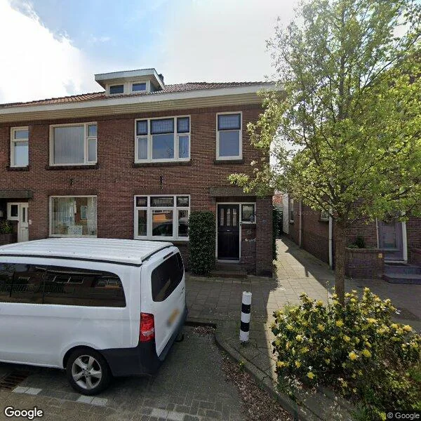 Straatbeeld van Oranjelaan 12, 2741ER Waddinxveen