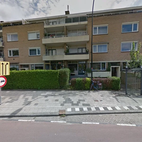 Straatbeeld van Oranjelaan 198, 3312GL Dordrecht