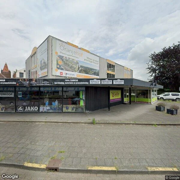 Straatbeeld van Oranjestraat 1, 4571HN Axel