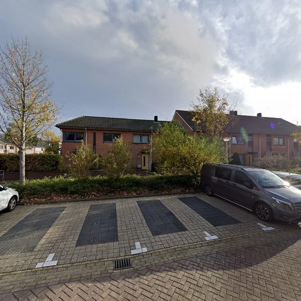 Straatbeeld van Oranjewerf 21, 2676TD Maasdijk