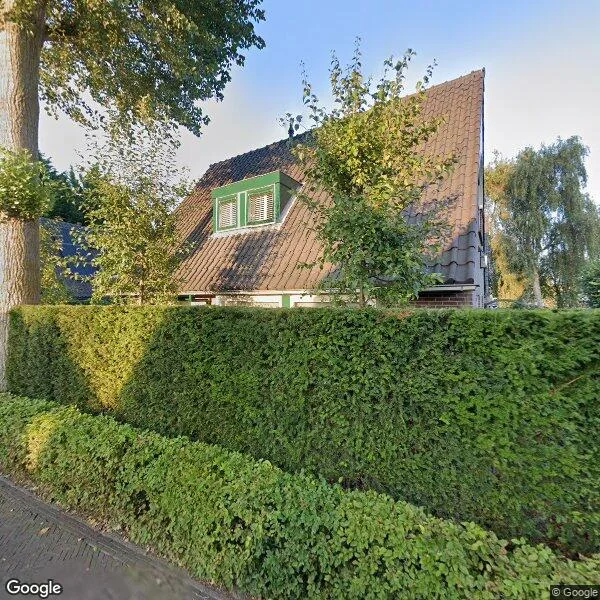 Straatbeeld van Ouddiemerlaan 174, 1111HN Diemen
