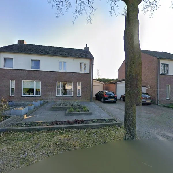 Straatbeeld van Oude Graafsestraat 15, 5357PG Overlangel