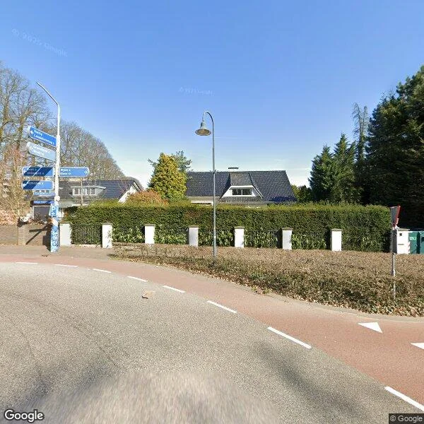 Straatbeeld van Oude Kleefsebaan 421, 6572AZ Berg en Dal