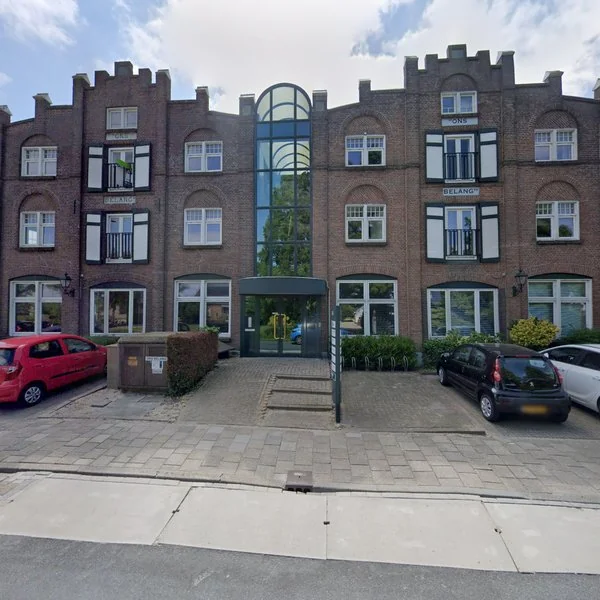 Straatbeeld van Oude Nieuwveenseweg 111B, 2441CT Nieuwveen