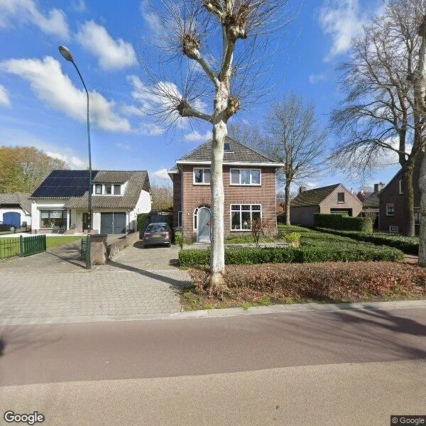 Straatbeeld van Oude Provincialeweg 42, 5527BP Hapert