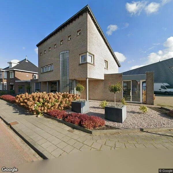 Straatbeeld van Oude Stationsstraat 19, 5591JH Heeze