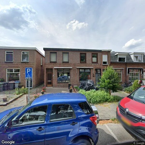 Straatbeeld van Oude Vriezenveenseweg 96, 7602AZ Almelo