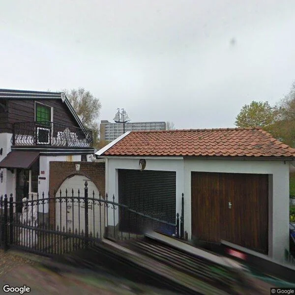 Straatbeeld van Oudendijk 23, 3318AG Dordrecht