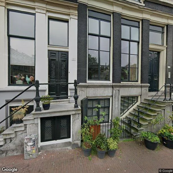 Straatbeeld van Oudezijds Voorburgwal 187E, 1012EW Amsterdam