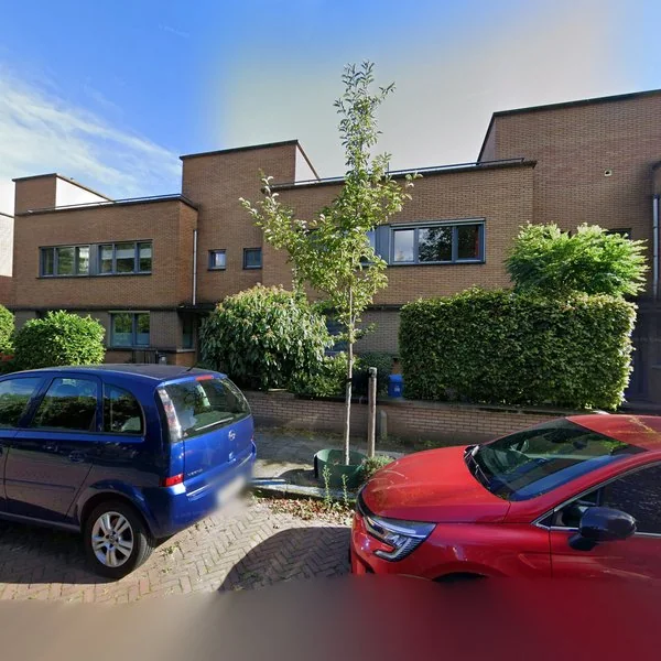Straatbeeld van Overburgkade 87, 2275XX Voorburg