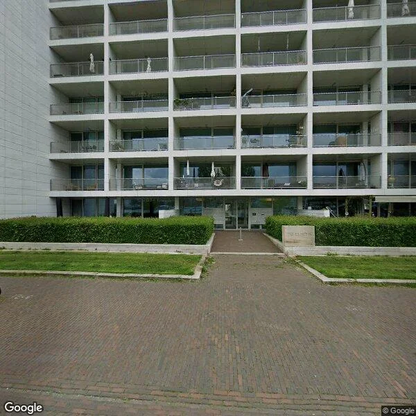 Straatbeeld van Overhoeksparklaan 154, 1031KC Amsterdam