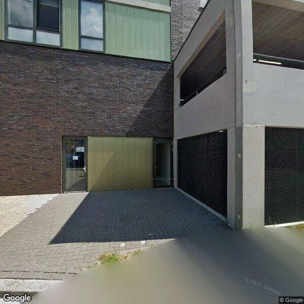 Straatbeeld van Overkampweg 233, 3318AR Dordrecht