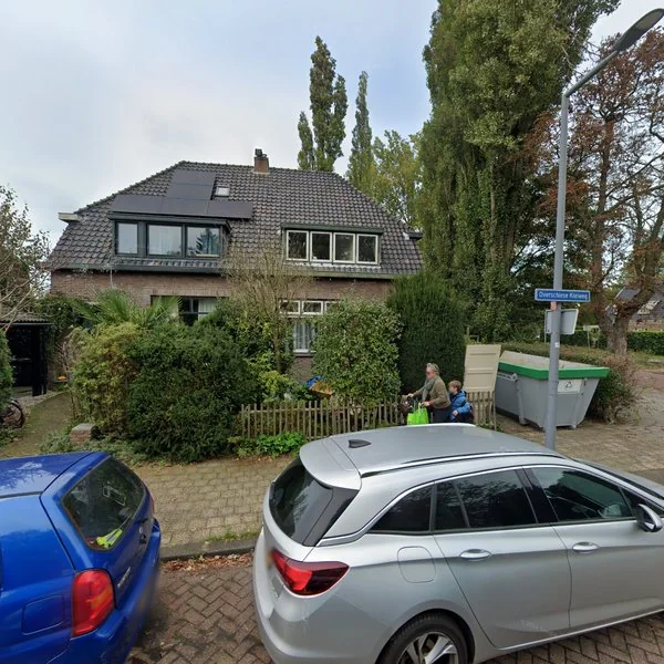 Straatbeeld van Overschiese Kleiweg 725, 3045LL Rotterdam