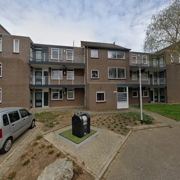 Straatbeeld van Overslagweg 96, 6412EL Heerlen