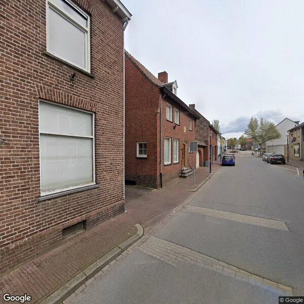 Straatbeeld van Overstraat 10, 6151CN Munstergeleen