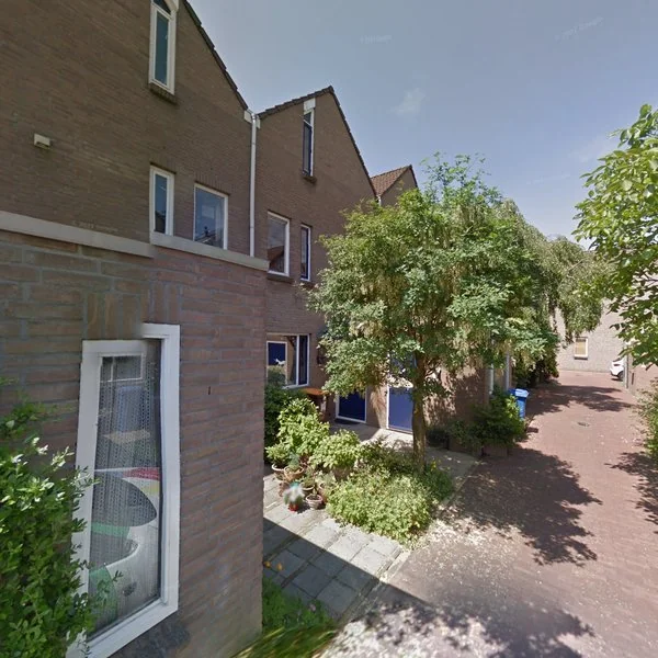 Straatbeeld van Paddestoelweg 83, 2403HH Alphen aan den Rijn