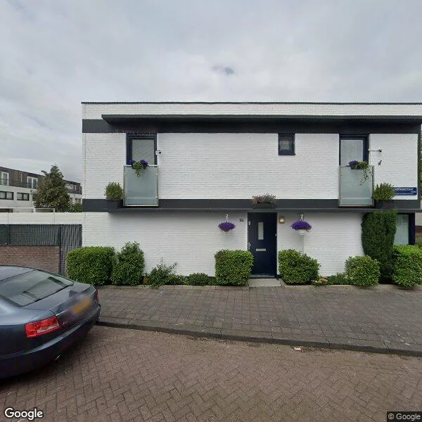 Straatbeeld van Paladruhof 3, 1060PV Amsterdam