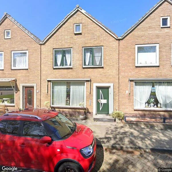 Straatbeeld van Papaverstraat 17, 1131HK Volendam