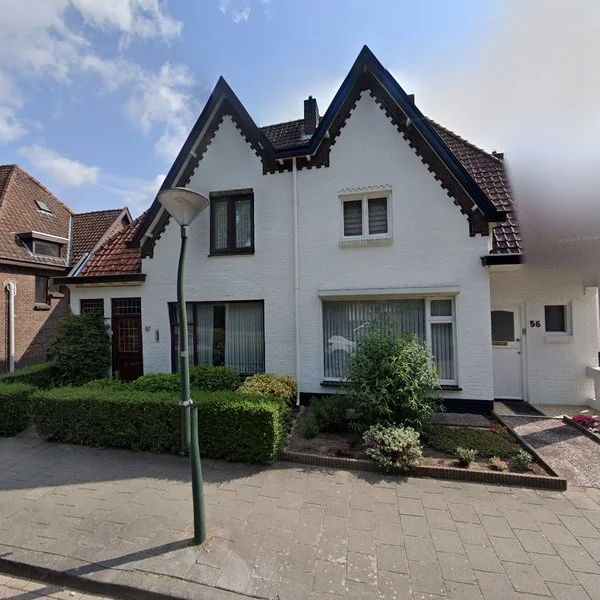 Straatbeeld van Parallelweg 57, 5664AG Geldrop