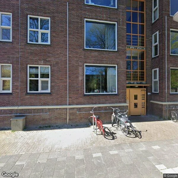 Straatbeeld van Paramaribostraat 76, 9715RR Groningen
