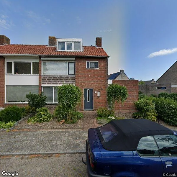 Straatbeeld van Parklaan 15, 4841GN Prinsenbeek