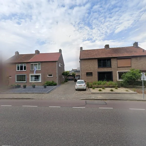 Straatbeeld van Parkweg 32, 6121HV Born