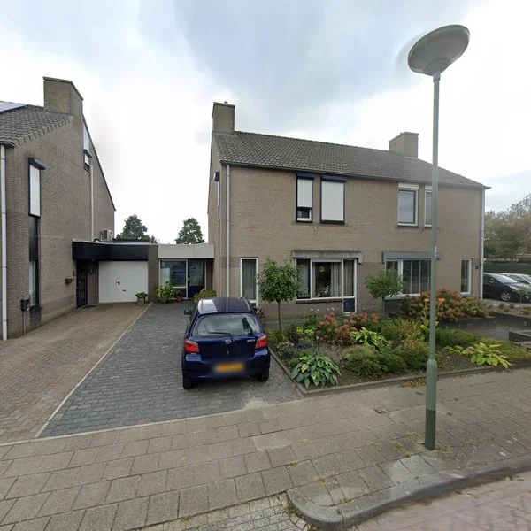 Straatbeeld van Past. van Basten Batenburglaan 46, 5986CB Beringe