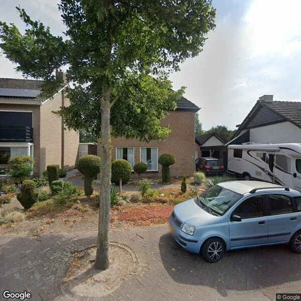 Straatbeeld van Pastoor Castelijnsstraat 41, 5423SP Handel