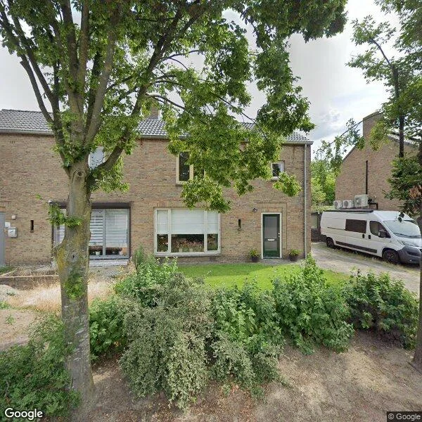 Straatbeeld van Pastoor Coolenstraat 5, 5243TK Rosmalen
