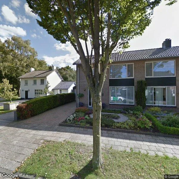 Straatbeeld van Pastoor Haseldonklaan 16, 5591BH Heeze